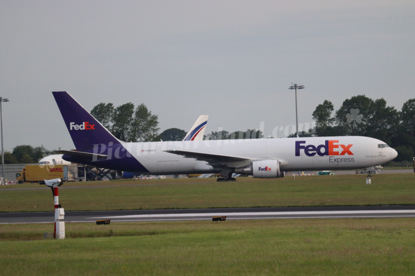 FEDEX 4