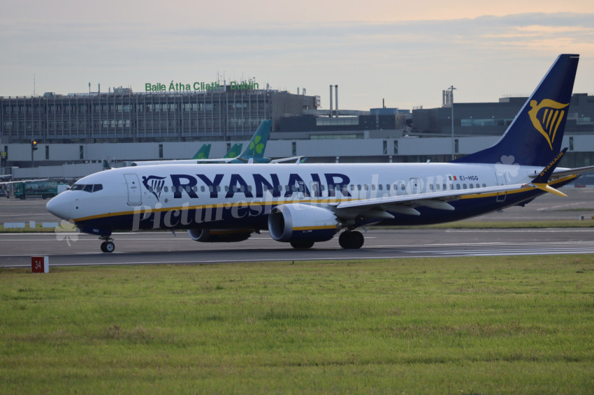 RYANAIR 6