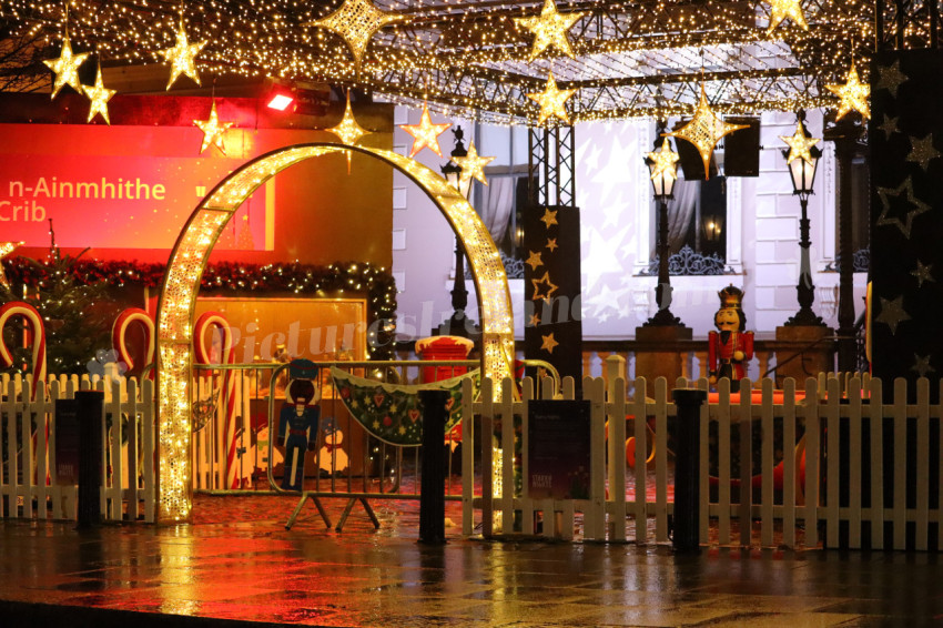 Dawson street Christmas decoration