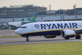 RYANAIR 4